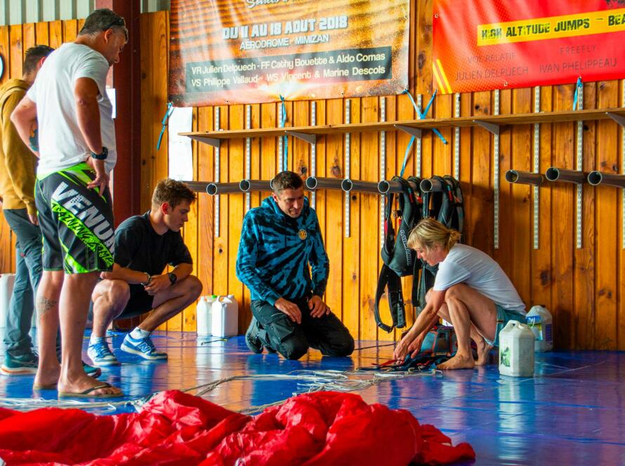 Ecole de parachutisme. Formation PAC